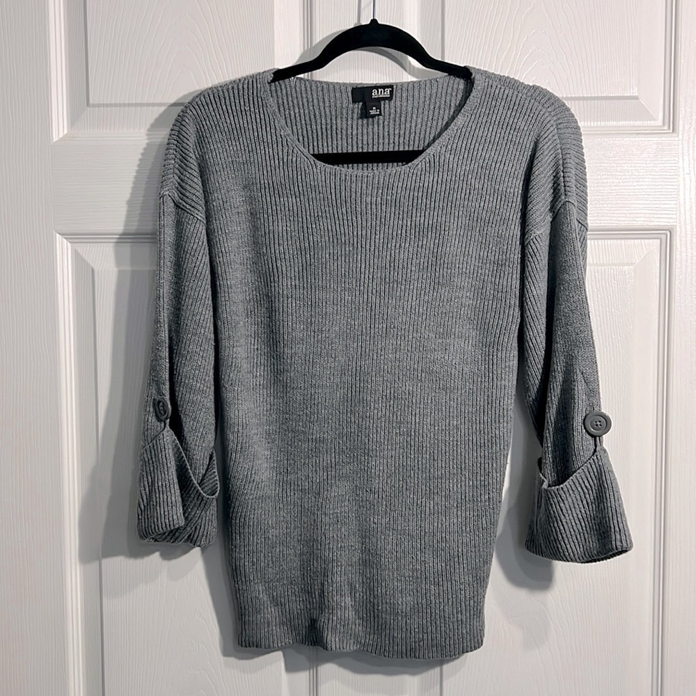 a.n.a. Women’s gray sweater- 3/4 cuffed sleeves w/ button detail - Size Medium